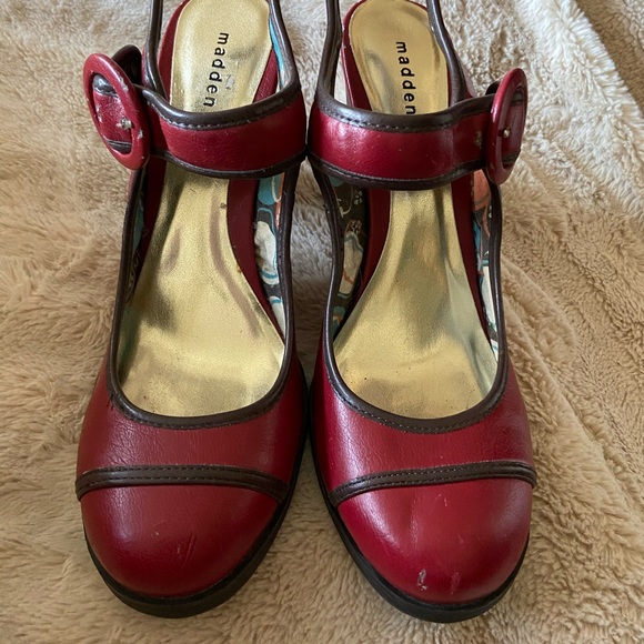 Vintage Steve Madden Pumps Cherry Red Chunky Heel - Picture 2 of 13